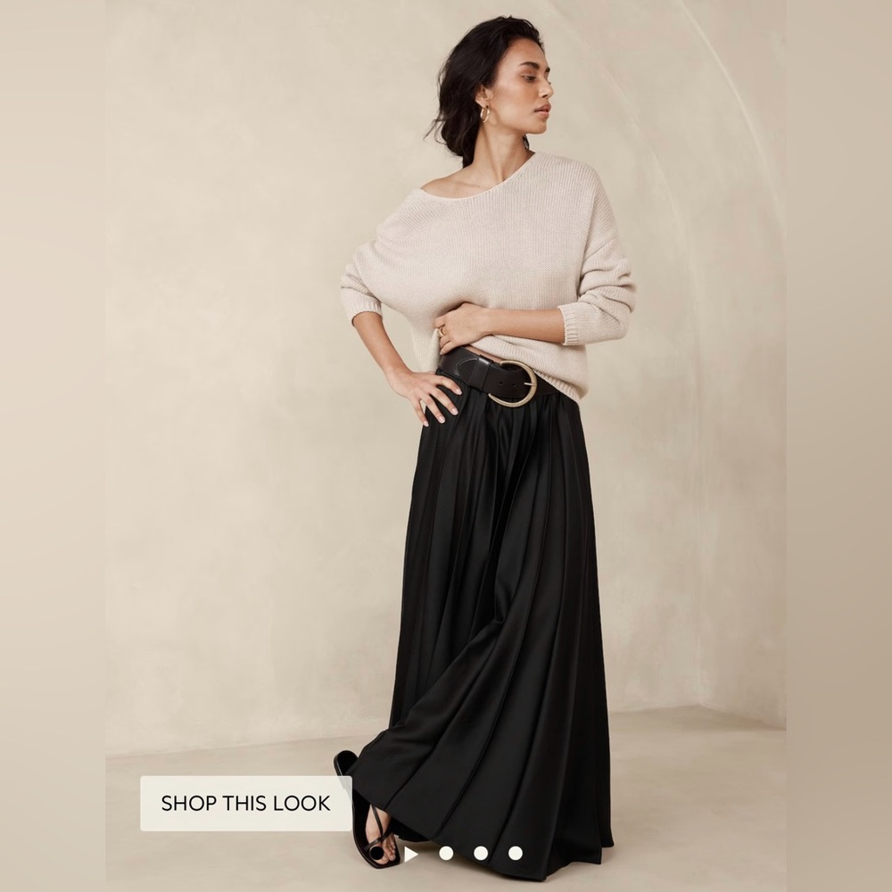 Banana Republic (NWT) Ness Pleated Satin Maxi Skirt